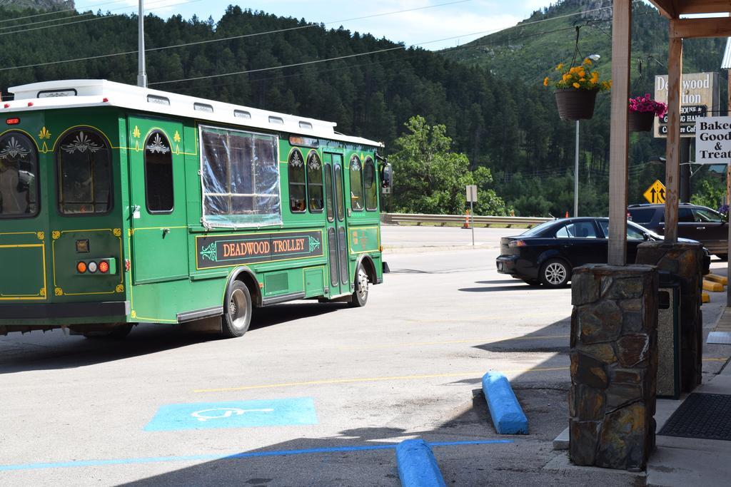 Deadwood Station Bunkhouse And Gambling Hall Motel Eksteriør bilde