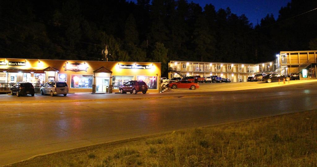 Deadwood Station Bunkhouse And Gambling Hall Motel Eksteriør bilde